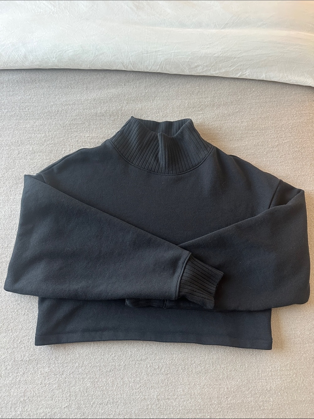 Cropped Serenity Coverup - Black | ALO